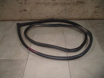 Уплотнитель двери Honda CR-V 3 RE