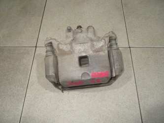 Суппорт передний правый Nissan Juke F15