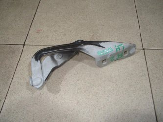 Петля капота левая Ford Focus 2