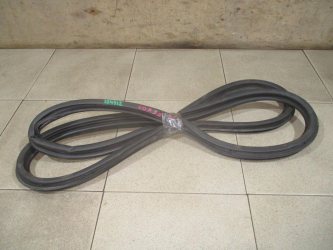Уплотнитель двери Opel Corsa D