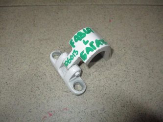 Петля двери багажника Skoda Fabia 2 5J