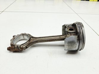 Поршень с шатуном Mitsubishi Lancer 10 CY