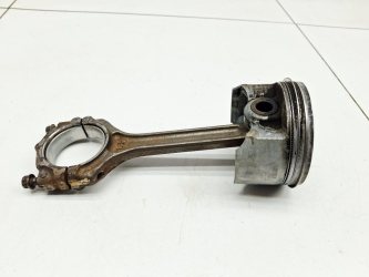 Поршень с шатуном Mitsubishi Lancer 10 CY