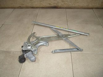 Стеклоподъемник передний правый Toyota RAV4 XA30