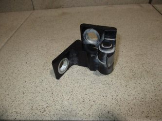 Петля двери Volkswagen Polo 5
