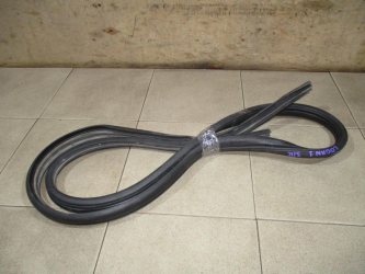 Уплотнитель двери Renault Logan 1 L90