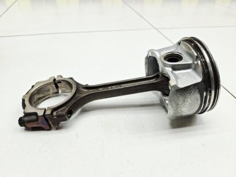 Поршень с шатуном Nissan X-Trail T31
