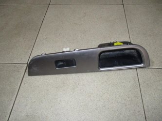 Кнопка стеклоподъемника Nissan Tiida C11
