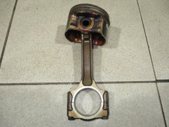 Поршень с шатуном Nissan Tiida C11