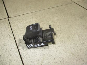 Кнопка стеклоподъемника Toyota Camry XV50