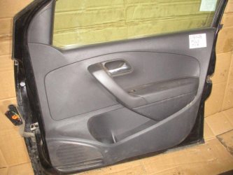 Обшивка двери передней правой Volkswagen Polo 5