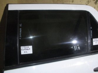 Стекло двери задней левой Ford Explorer U502
