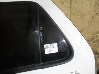 Стекло двери задней левой форточка Ford Explorer U502