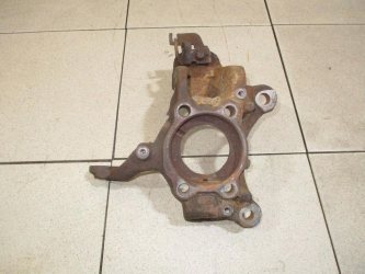 Кулак поворотный передний правый Volkswagen Jetta A6