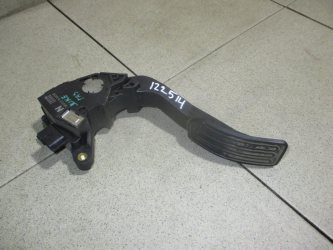 Педаль газа Nissan Juke F15