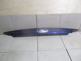 Накладка крышки багажника Ford Focus 3