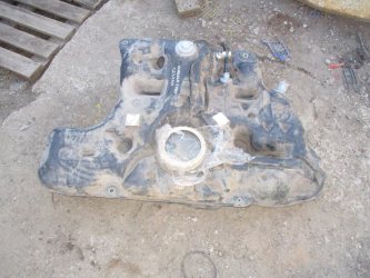 Бак топливный Toyota Corolla E150