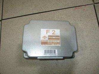 Блок электронный Nissan Navara D40