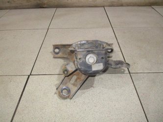 Опора двигателя правая Toyota Corolla E150