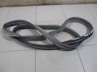 Уплотнитель багажника Ford Focus 3