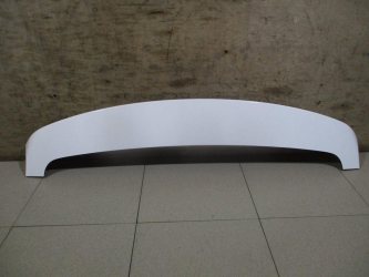 Спойлер двери багажника Toyota Auris E150