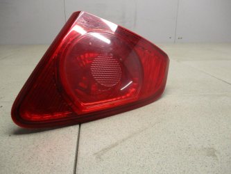 Фонарь задний внутренний левый Toyota Corolla E150