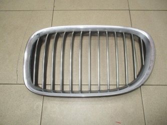 Решетка радиатора левая BMW 7-Series F01, F02, F03, F04