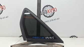 Стекло кузовное глухое правое Ford Focus 3