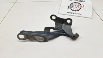 Петля капота правая Toyota Hilux 7 AN10, AN20, AN30