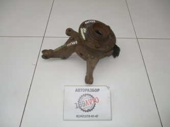Кулак поворотный передний правый Nissan Terrano D10