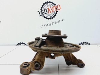 Кулак поворотный задний правый Nissan Terrano D10