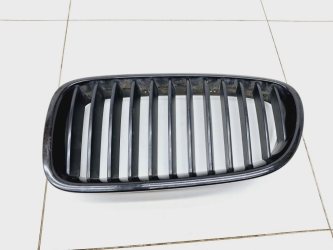Решетка радиатора левая BMW 5-Series F10, F11, F18, F07