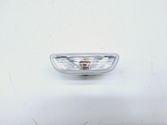 Повторитель на крыло правый Kia RIO 4 FB
