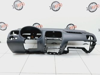 Торпедо Volkswagen Polo 5