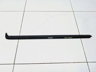 Накладка стекла заднего левого Volvo S60 1 P24