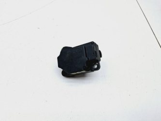 Моторчик заслонки печки Volvo S60 1 P24