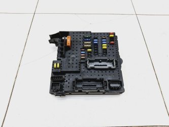 Блок предохранителей Volvo S60 1 P24