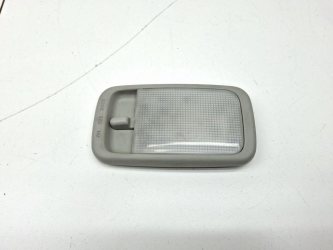 Плафон салонный Toyota Hilux 7 AN10, AN20, AN30