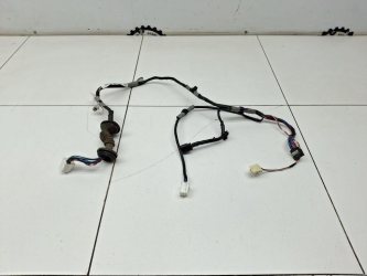 Проводка двери Toyota Hilux 7 AN10, AN20, AN30