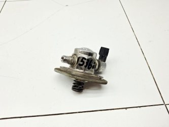 Насос ТНВД бензиновый Toyota Land Cruiser J300