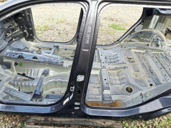 Порог со стойкой левый Dodge Durango WD