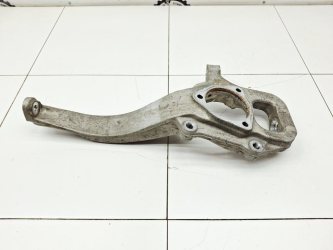 Кулак поворотный передний правый Jeep Grand Cherokee WK2