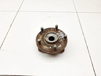 Ступица передняя Toyota Corolla E150
