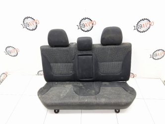 Сиденье заднее Mitsubishi L200 KA, KB