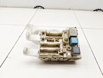 Блок предохранителей Toyota Hiace H200