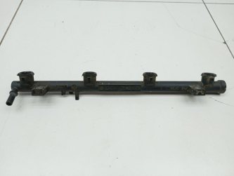 Рейка топливная Renault Duster 1