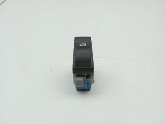 Кнопка стеклоподъемника Renault Duster 1
