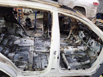 Порог со стойкой правый Toyota RAV4 XA40