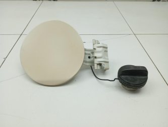Лючок бензобака Toyota RAV4 A40
