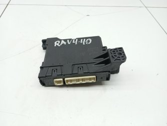 Блок электронный Toyota RAV4 XA40